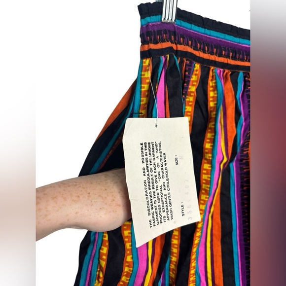 NWT VTG Woodstock 80s Live in Color Colorful Cotton Stripped Shorts Size Medium - Picture 4 of 11